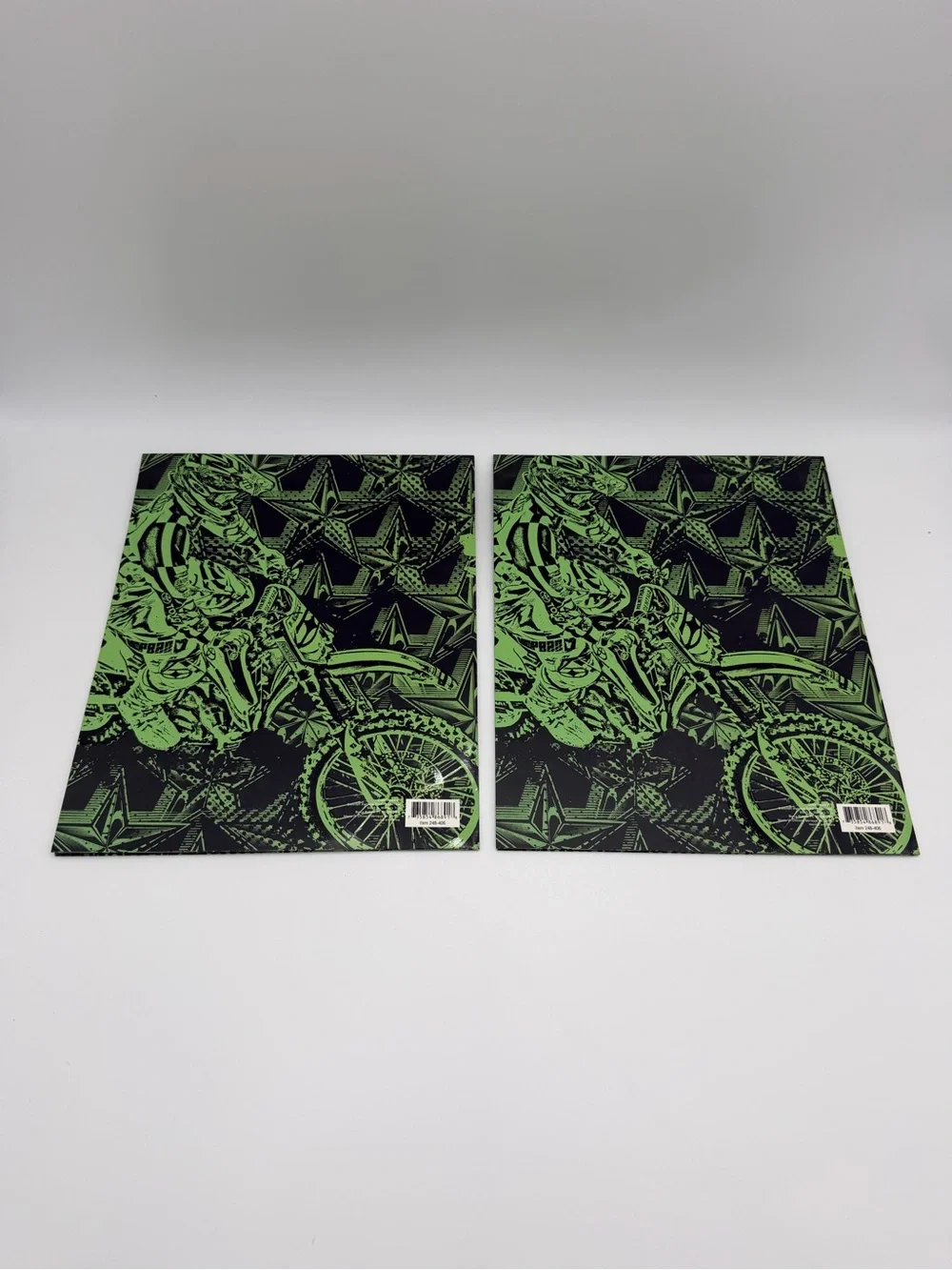 2- No Fear Folder Green and Blk 3 Hole w Pockets Moto Y2K 2000s Motocross Theme